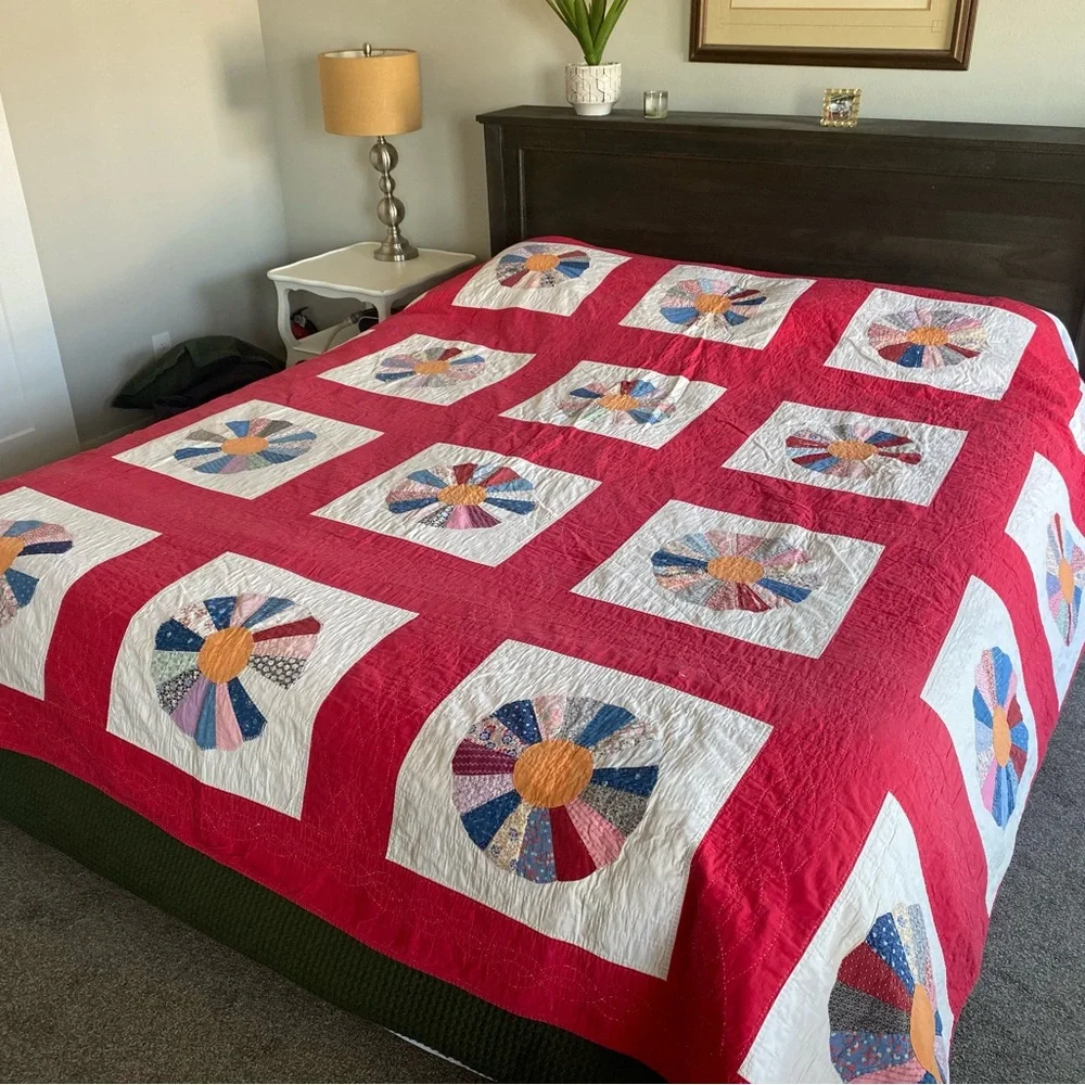 Vintage Dresden Plate Quilt Red & Beautiful 101”/95” well stitched❗️❗️